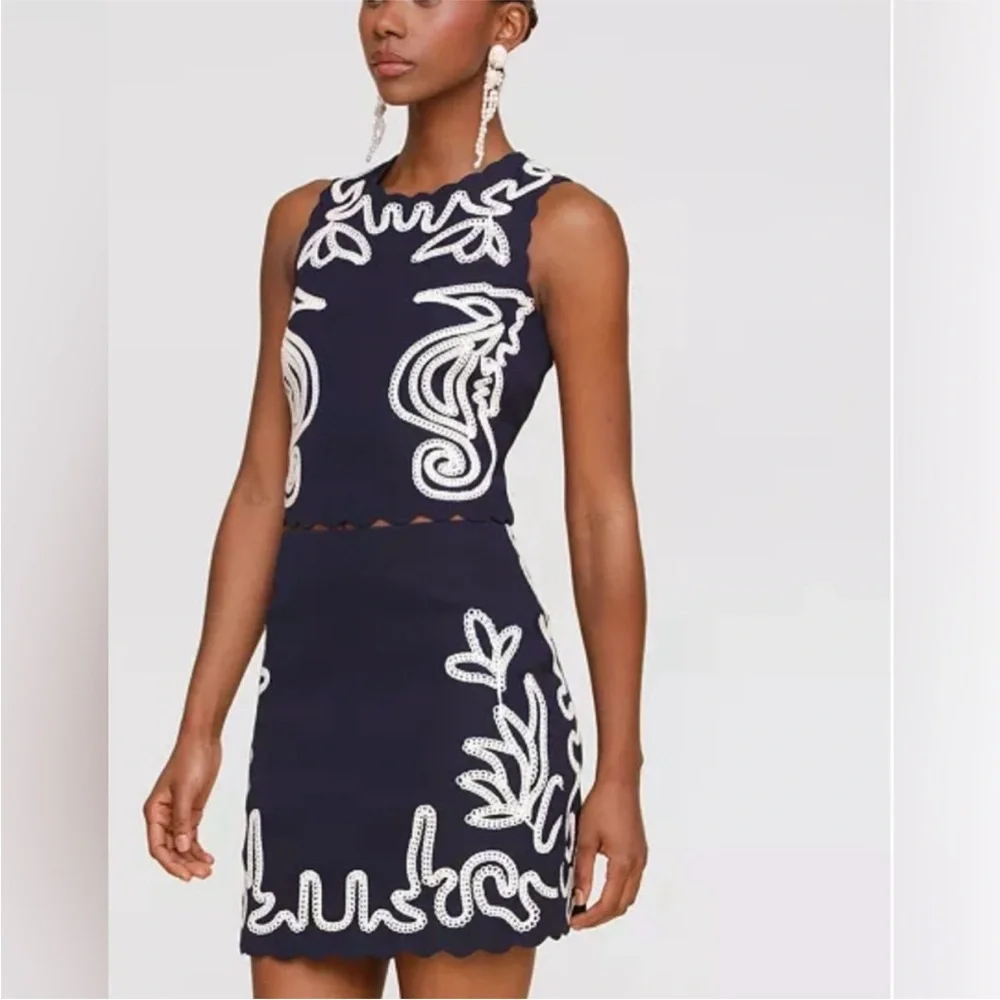 NWT Avec Les Filles Seahorse Embroidery Sleeveless Shell Navy & White Set M/6 - Picture 2 of 12